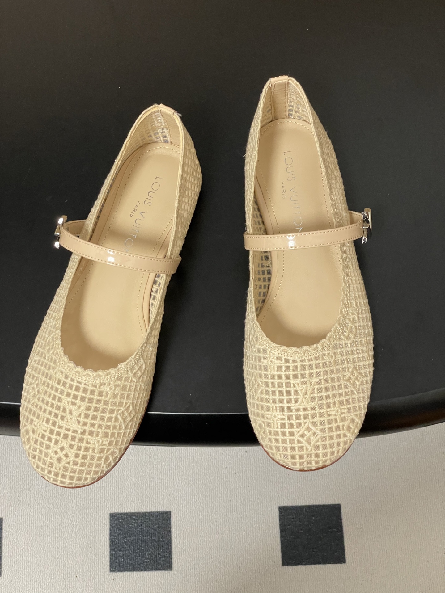-26Ss春季新款Louis Vuitton LV ROMY芭蕾舞鞋刺绣蕾丝扣带玛丽珍鞋透气网面平底单鞋