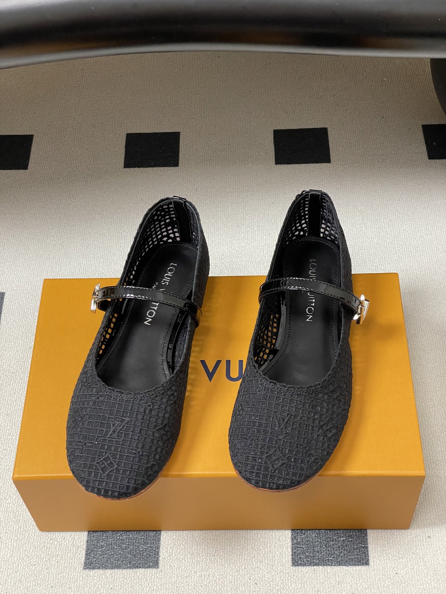 -26Ss春季新款Louis Vuitton LV ROMY芭蕾舞鞋刺绣蕾丝扣带玛丽珍鞋透气网面平底单鞋