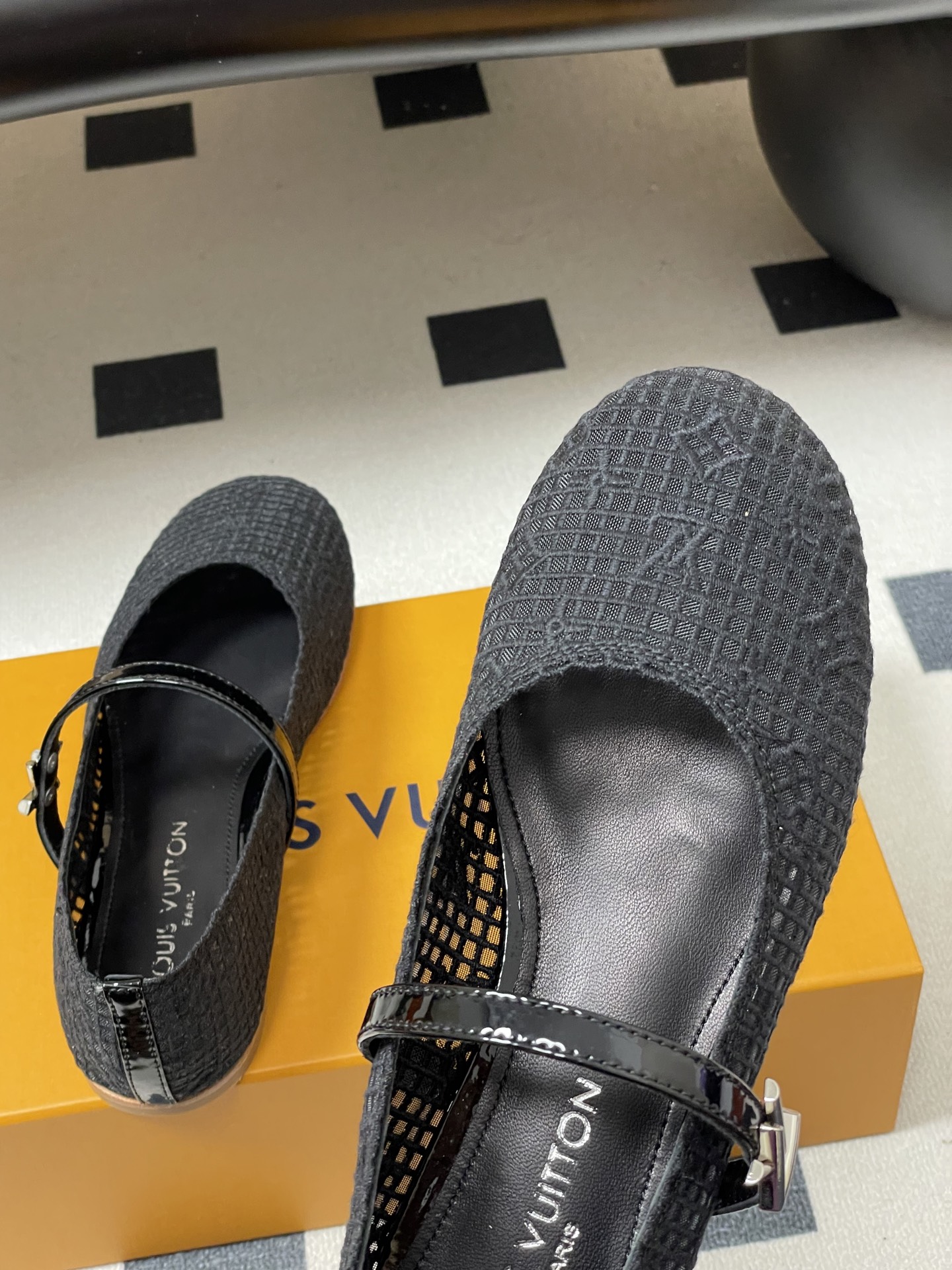 -26Ss春季新款Louis Vuitton LV ROMY芭蕾舞鞋刺绣蕾丝扣带玛丽珍鞋透气网面平底单鞋