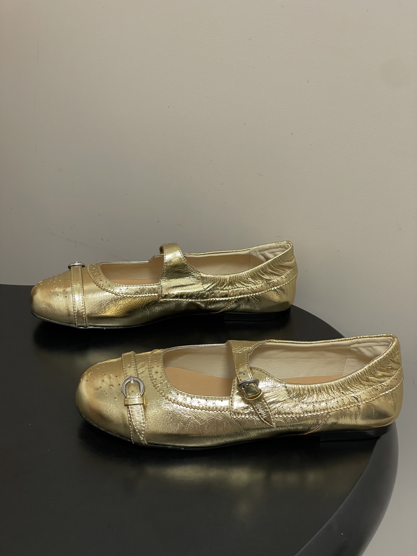 -26ss春夏新款COTEMP 孟克玛丽珍鞋复古扣带轻便芭蕾舞鞋一字带平底单鞋融合玛丽珍与孟克鞋元素的精