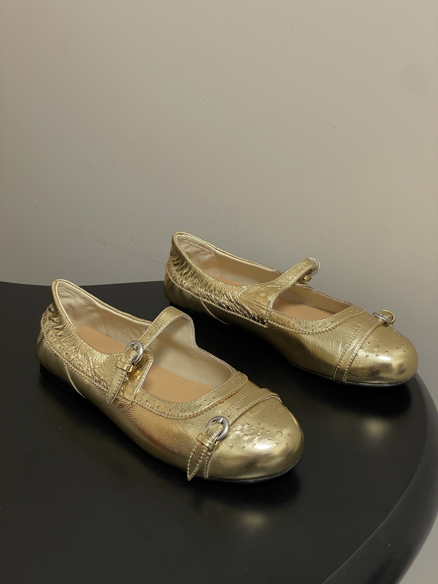 -26ss春夏新款COTEMP 孟克玛丽珍鞋复古扣带轻便芭蕾舞鞋一字带平底单鞋融合玛丽珍与孟克鞋元素的精