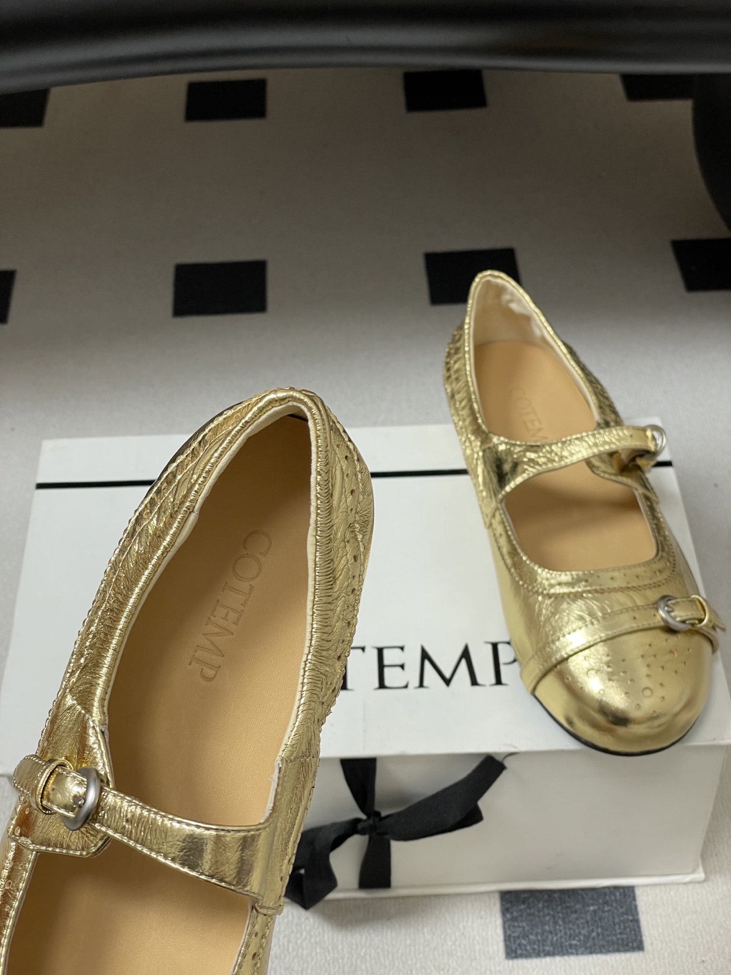 -26ss春夏新款COTEMP 孟克玛丽珍鞋复古扣带轻便芭蕾舞鞋一字带平底单鞋融合玛丽珍与孟克鞋元素的精