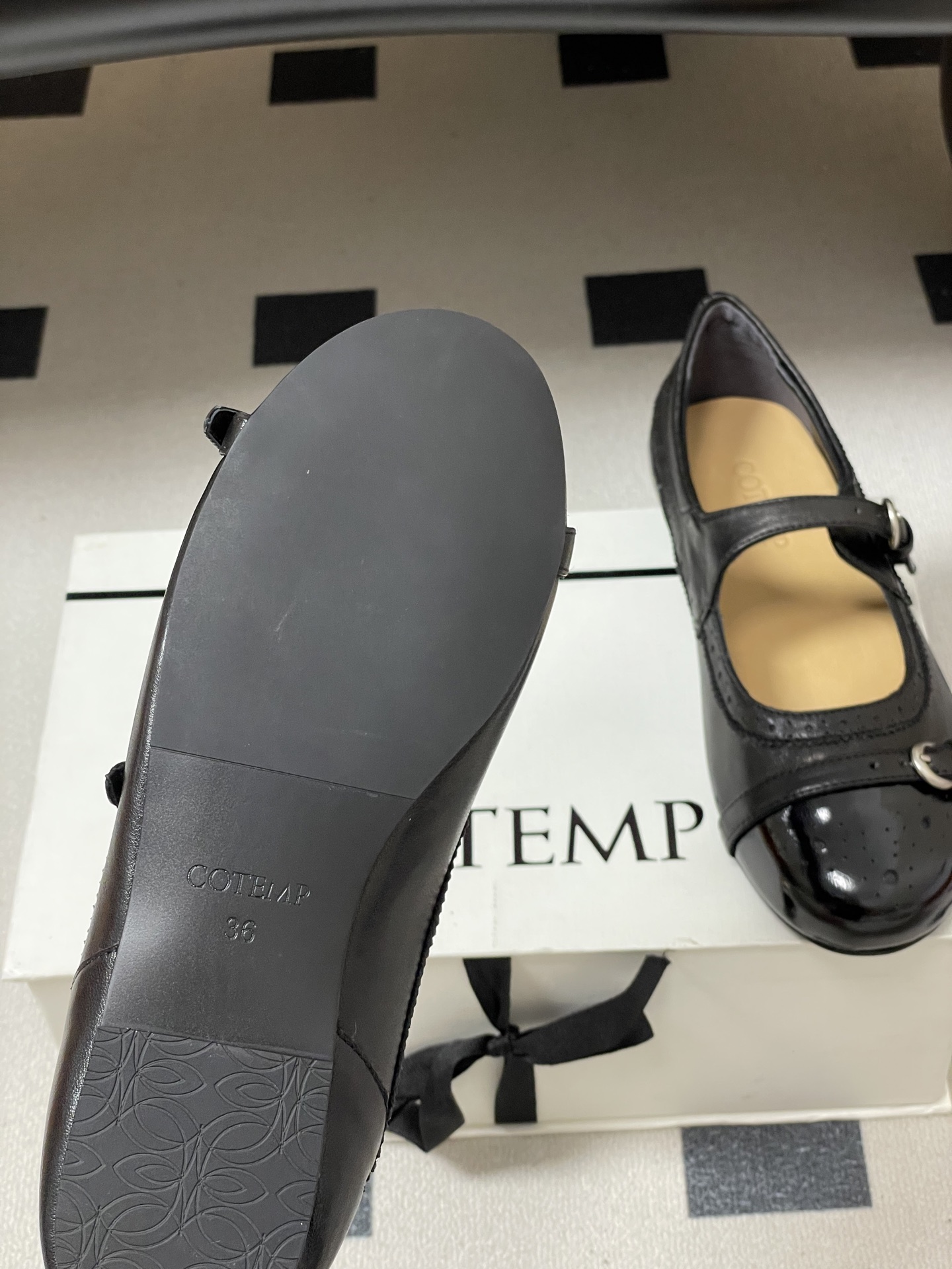 -26ss春夏新款COTEMP 孟克玛丽珍鞋复古扣带轻便芭蕾舞鞋一字带平底单鞋融合玛丽珍与孟克鞋元素的精