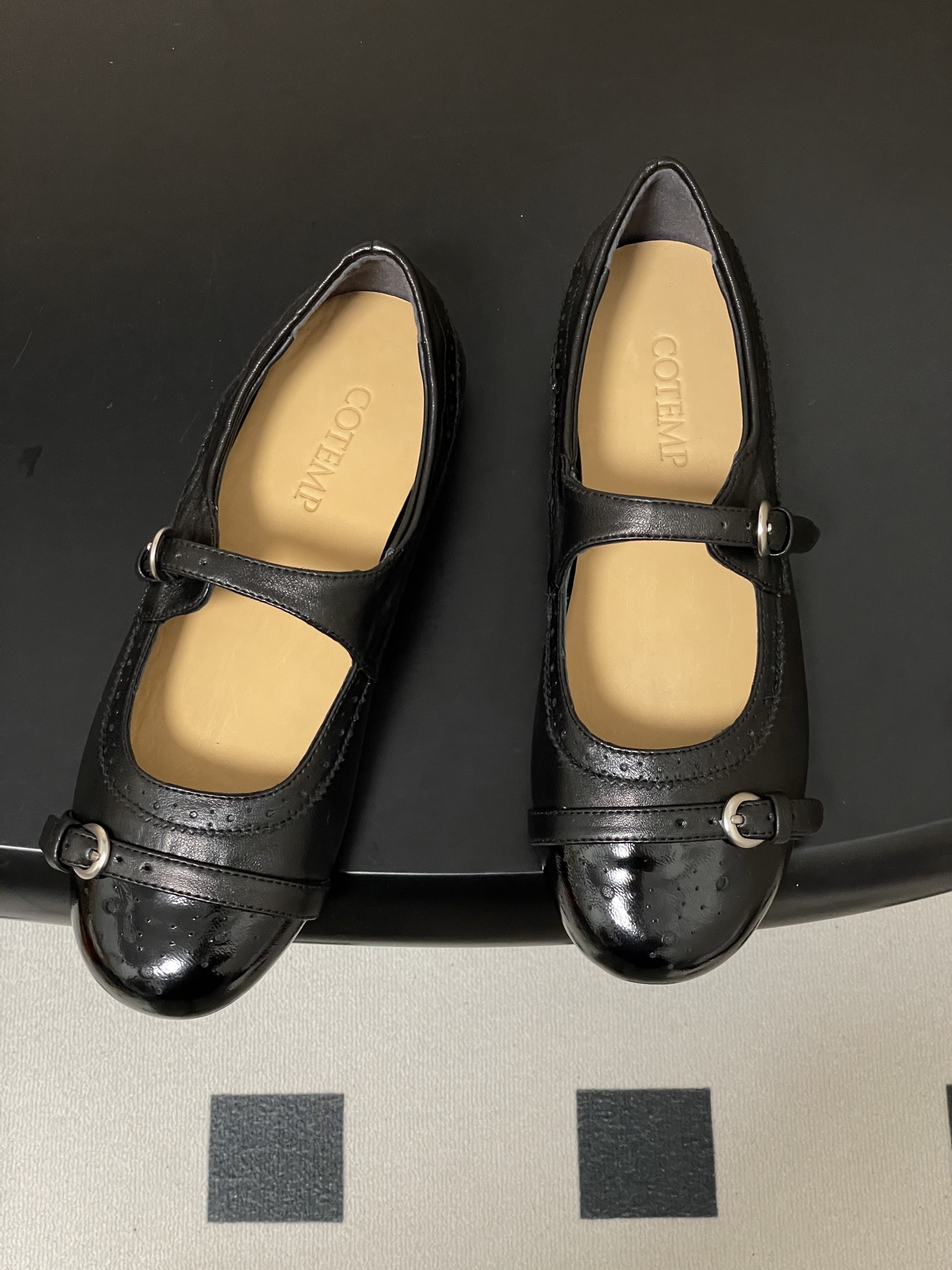 -26ss春夏新款COTEMP 孟克玛丽珍鞋复古扣带轻便芭蕾舞鞋一字带平底单鞋融合玛丽珍与孟克鞋元素的精