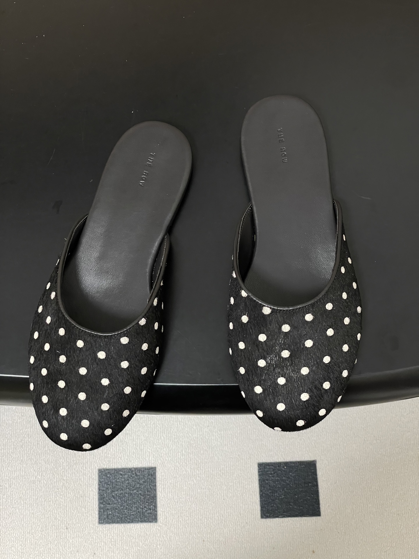 -THE ROW 26ss 春夏新款 TR包头豹纹马毛穆勒半拖鞋极简风麂皮绒面休闲平底拖鞋第一眼看到这个