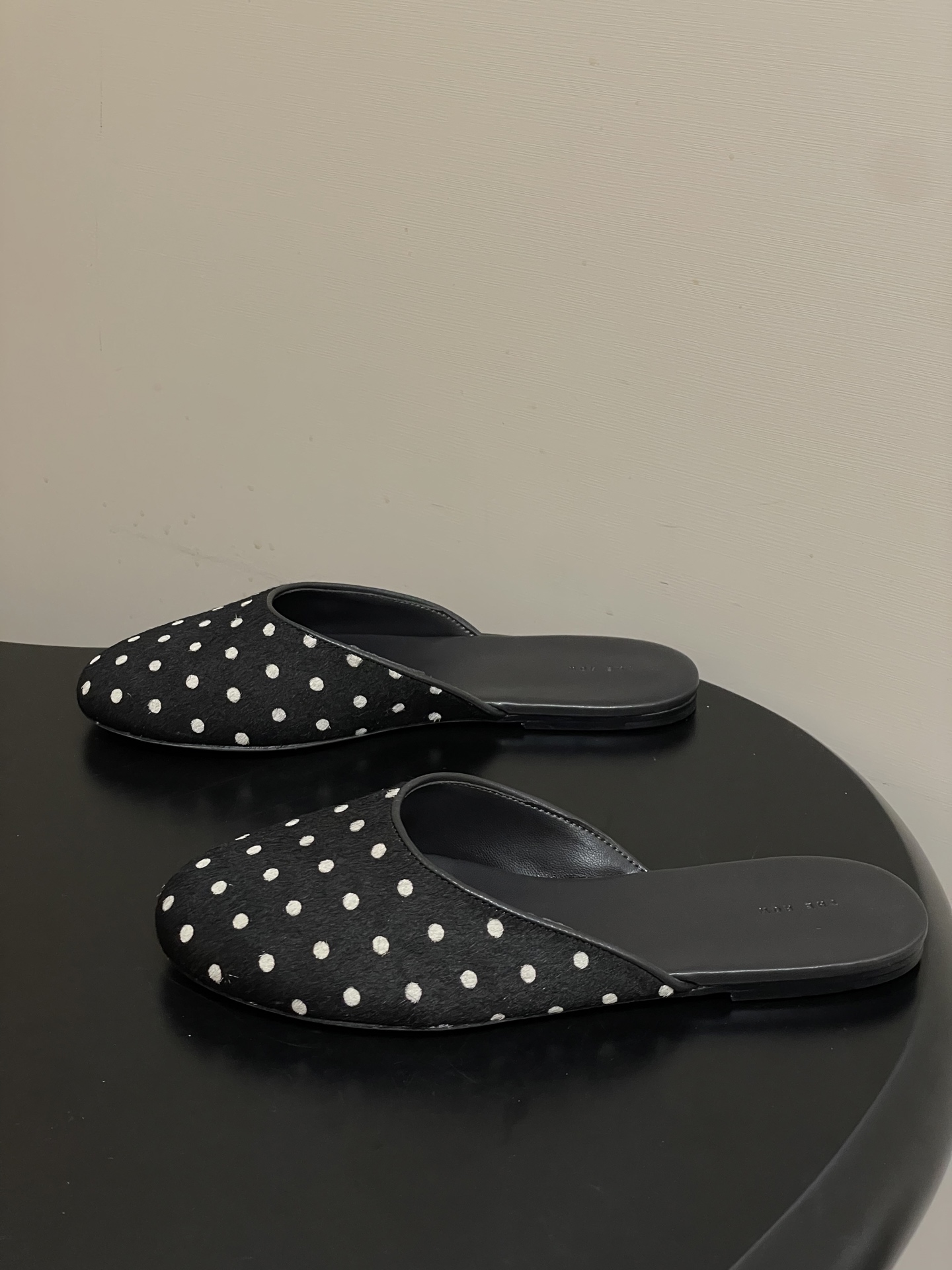 -THE ROW 26ss 春夏新款 TR包头豹纹马毛穆勒半拖鞋极简风麂皮绒面休闲平底拖鞋第一眼看到这个