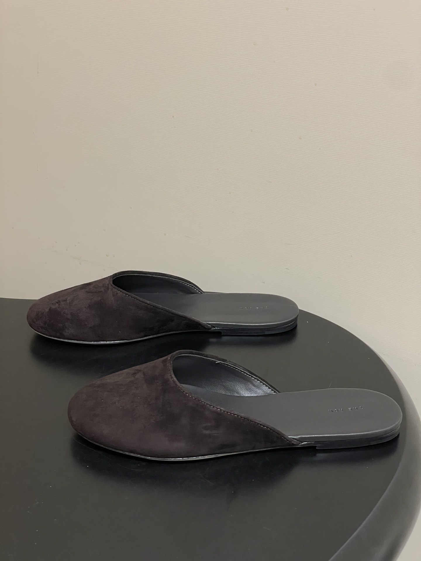 -THE ROW 26ss 春夏新款 TR包头豹纹马毛穆勒半拖鞋极简风麂皮绒面休闲平底拖鞋第一眼看到这个