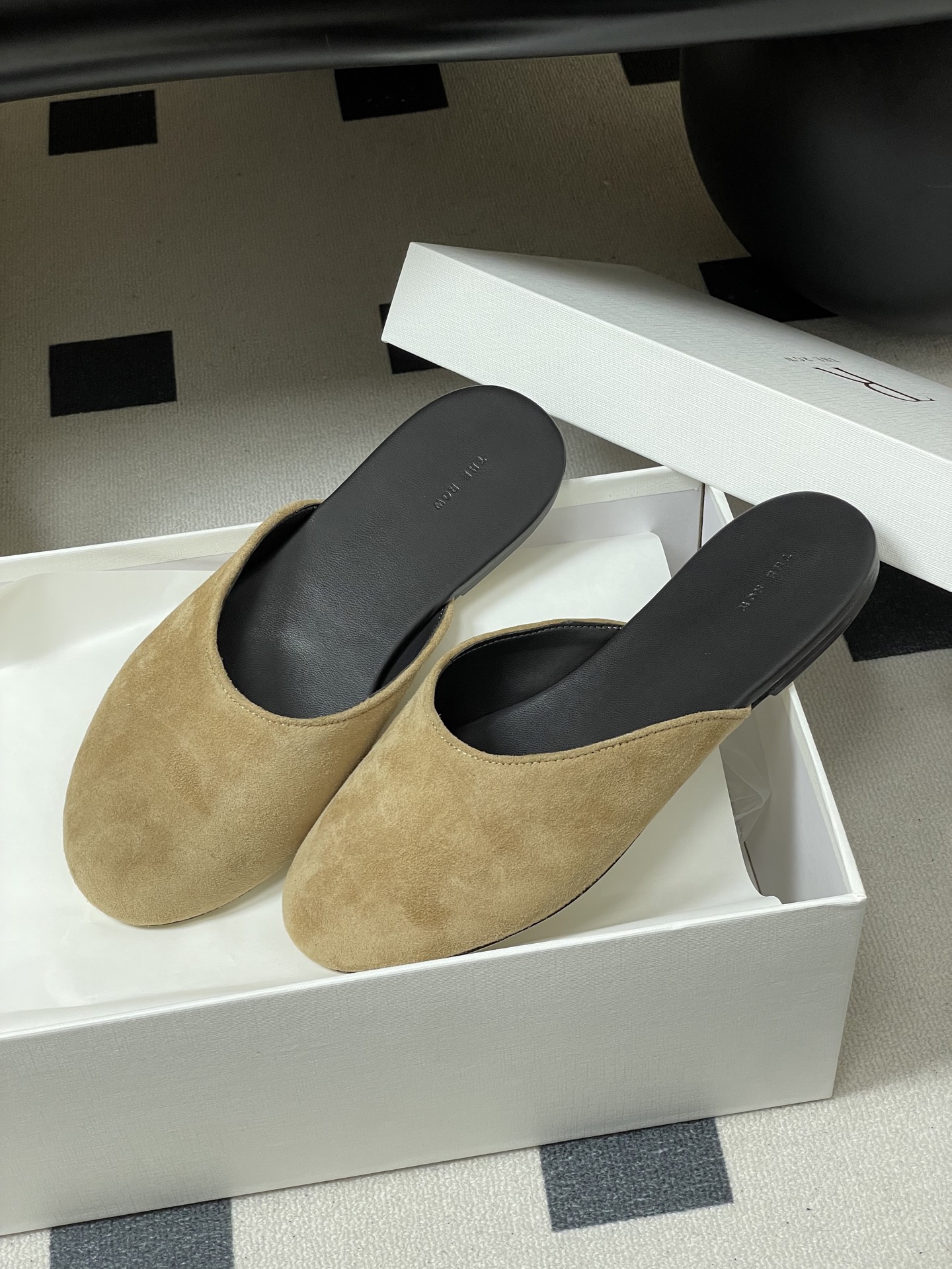 -THE ROW 26ss 春夏新款 TR包头豹纹马毛穆勒半拖鞋极简风麂皮绒面休闲平底拖鞋第一眼看到这个