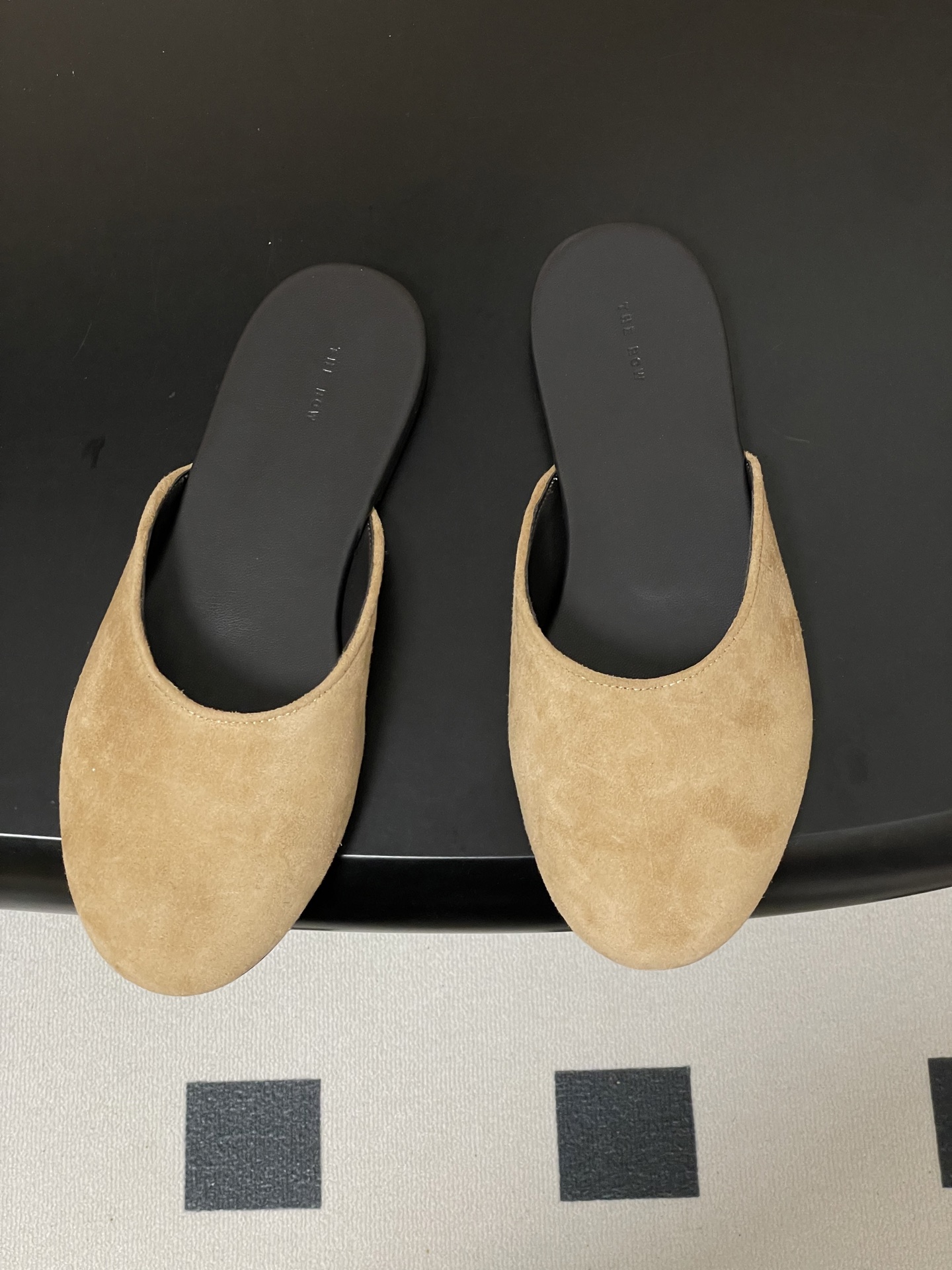 -THE ROW 26ss 春夏新款 TR包头豹纹马毛穆勒半拖鞋极简风麂皮绒面休闲平底拖鞋第一眼看到这个