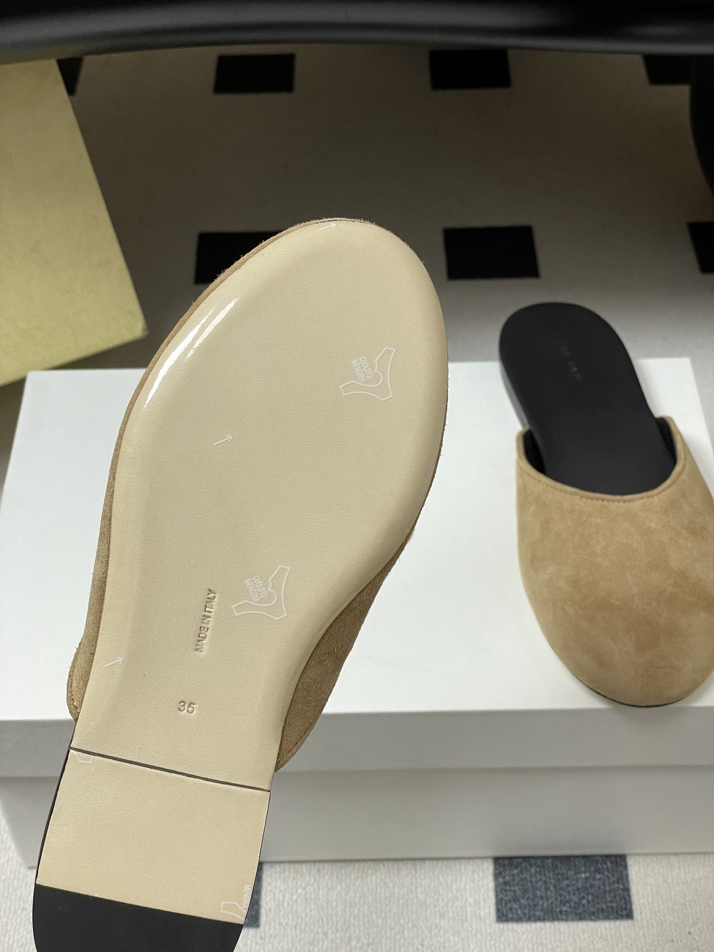 -THE ROW 26ss 春夏新款 TR包头豹纹马毛穆勒半拖鞋极简风麂皮绒面休闲平底拖鞋第一眼看到这个