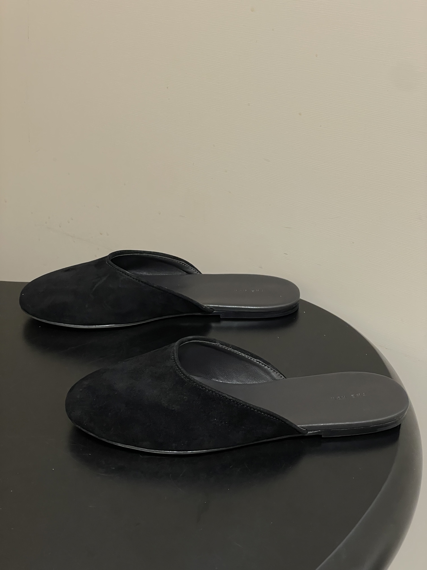 -THE ROW 26ss 春夏新款 TR包头豹纹马毛穆勒半拖鞋极简风麂皮绒面休闲平底拖鞋第一眼看到这个