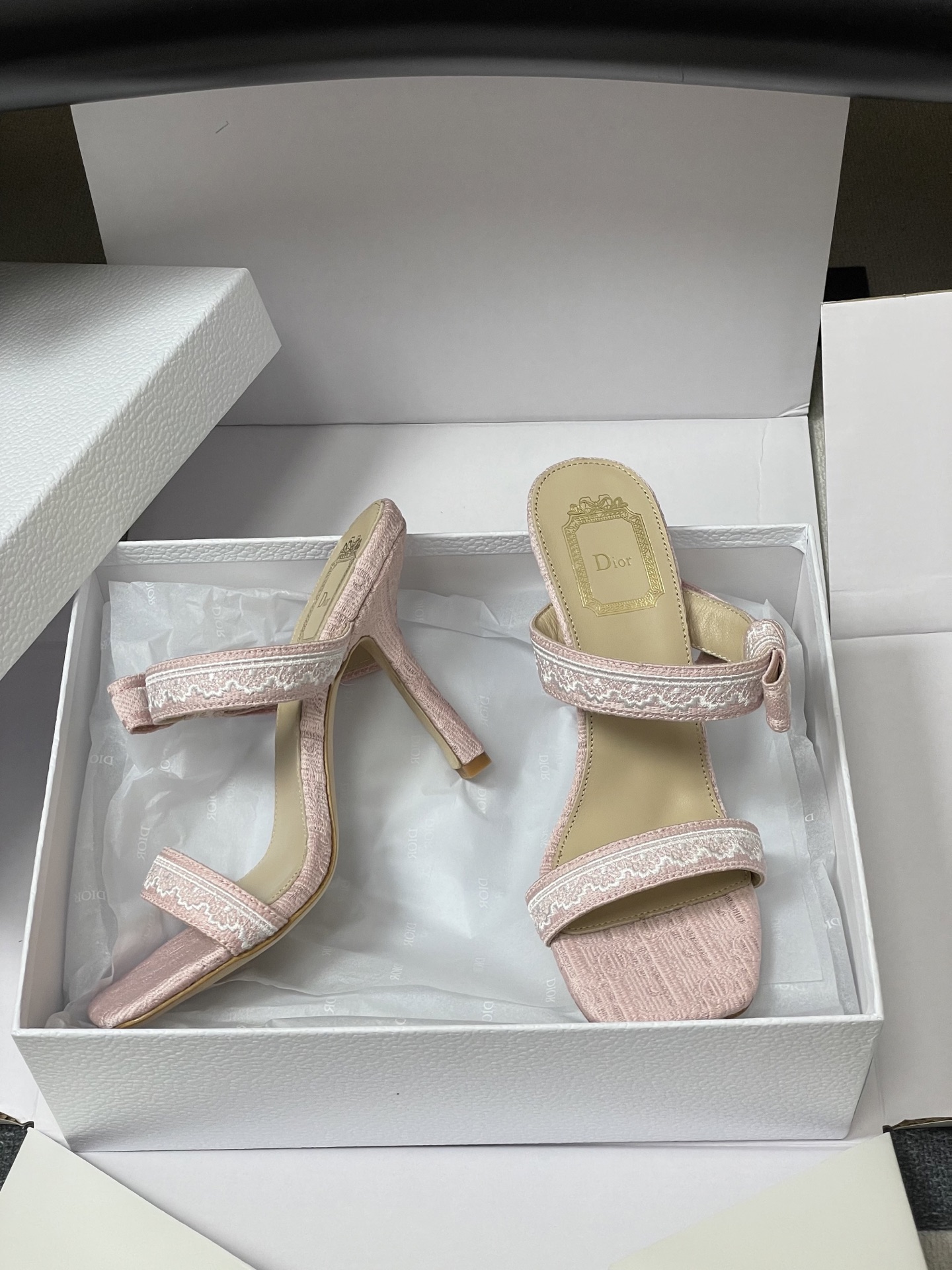 -顶级品质（配高档飞机盒✈️）26ss春夏新款Dior 迪奥 J'Adior 饰带高跟凉鞋 CD 字母刺