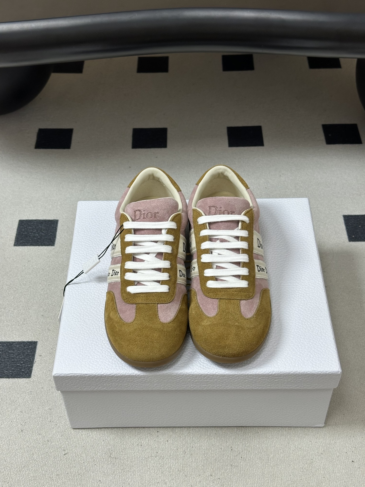 2026早春新款Dior 迪奥D🌾 Ribbon运动鞋经典CD字母织带德训鞋系带复古风麂皮绒面平底休闲鞋