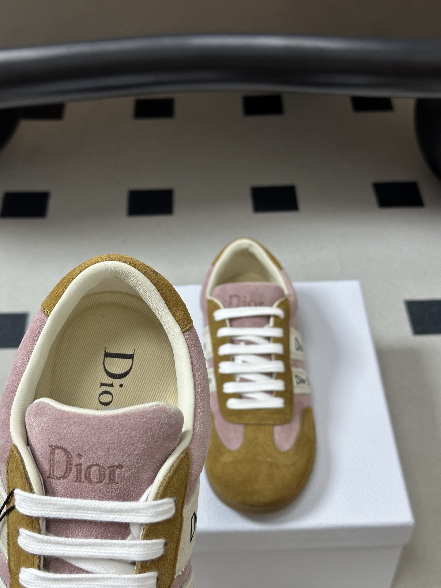 2026早春新款Dior 迪奥D🌾 Ribbon运动鞋经典CD字母织带德训鞋系带复古风麂皮绒面平底休闲鞋