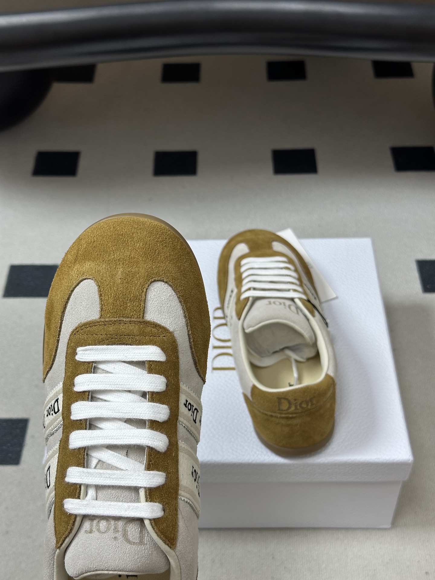 2026早春新款Dior 迪奥D🌾 Ribbon运动鞋经典CD字母织带德训鞋系带复古风麂皮绒面平底休闲鞋