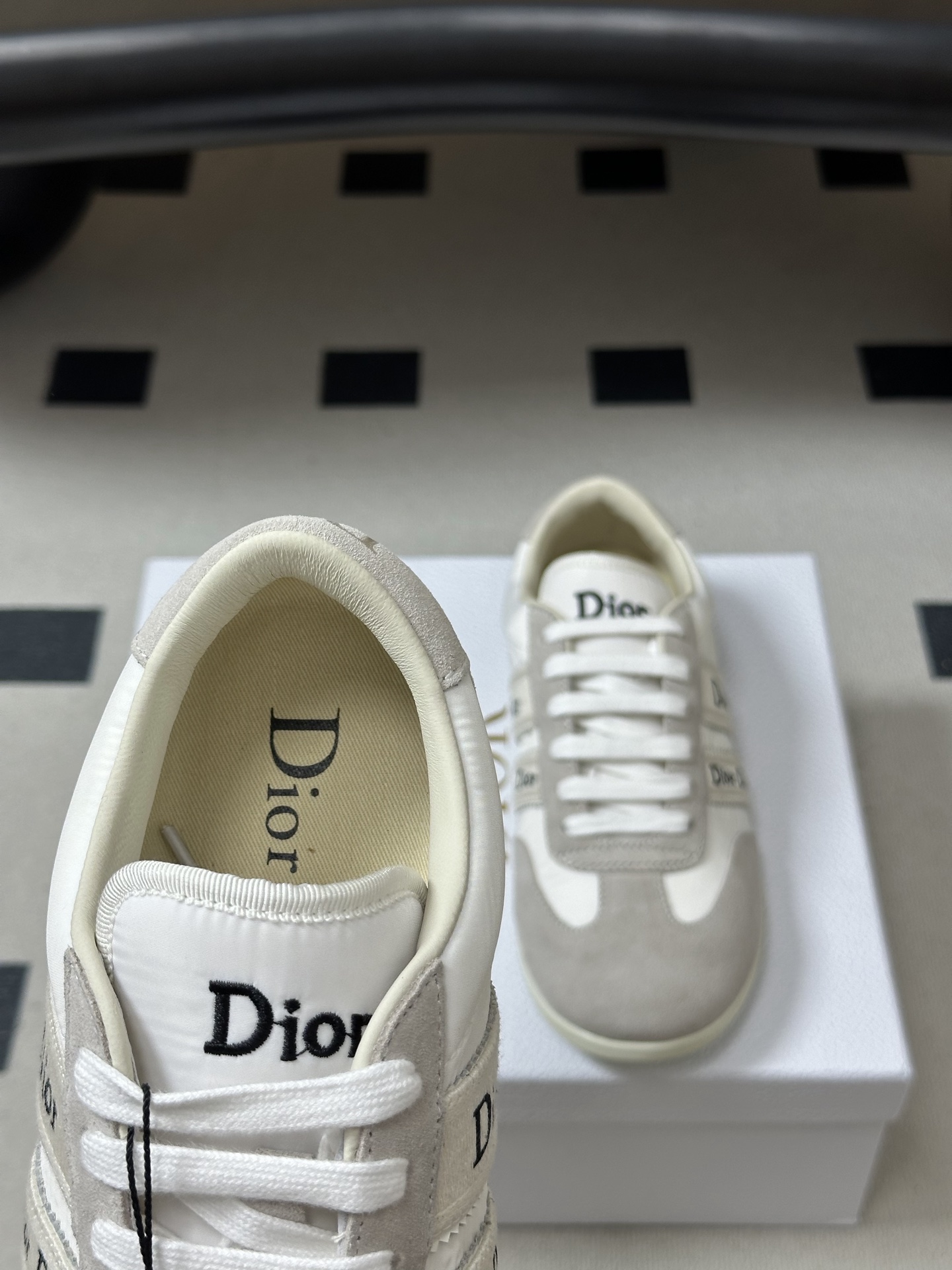 2026早春新款Dior 迪奥D🌾 Ribbon运动鞋经典CD字母织带德训鞋系带复古风麂皮绒面平底休闲鞋