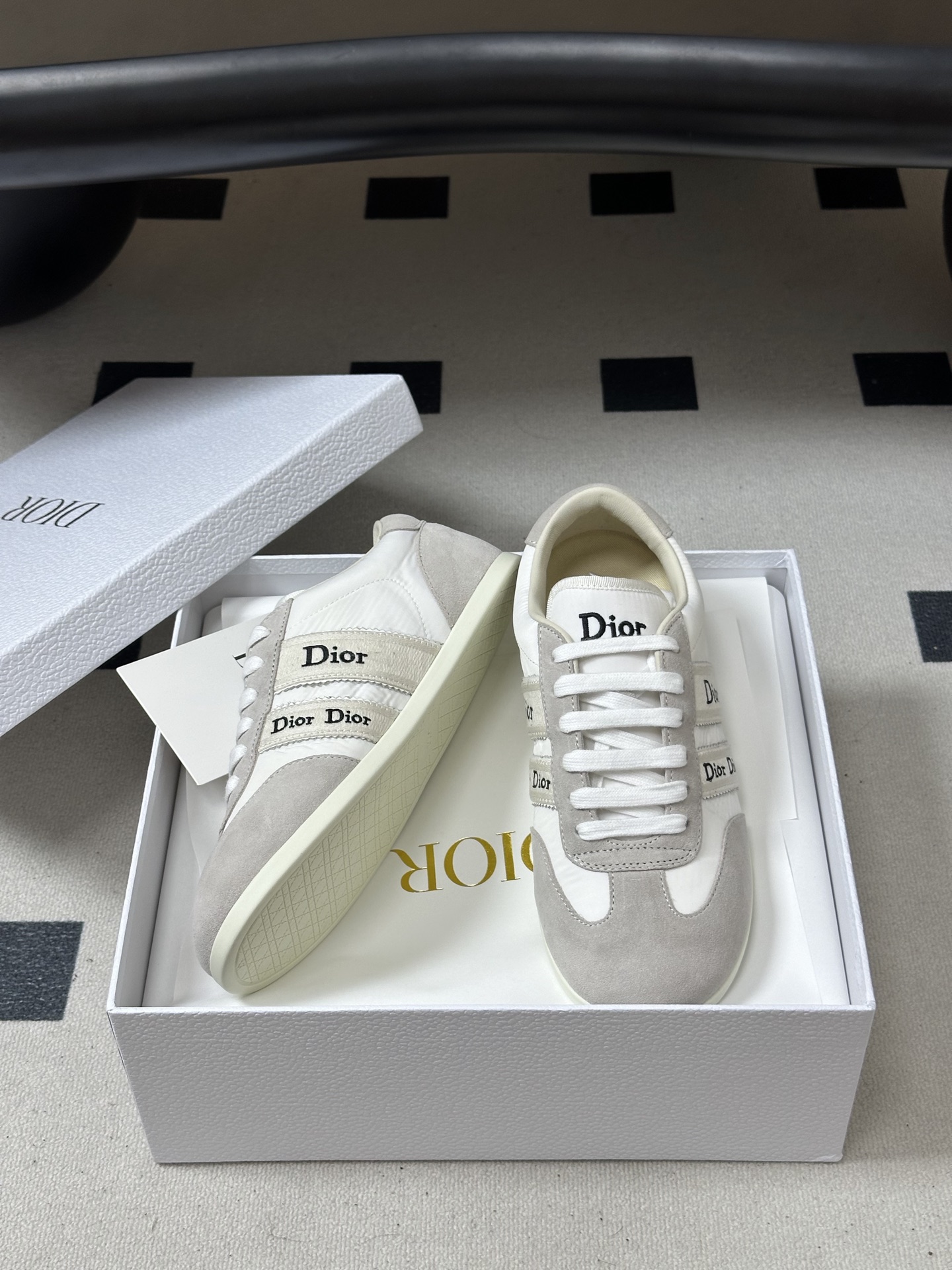 2026早春新款Dior 迪奥D🌾 Ribbon运动鞋经典CD字母织带德训鞋系带复古风麂皮绒面平底休闲鞋