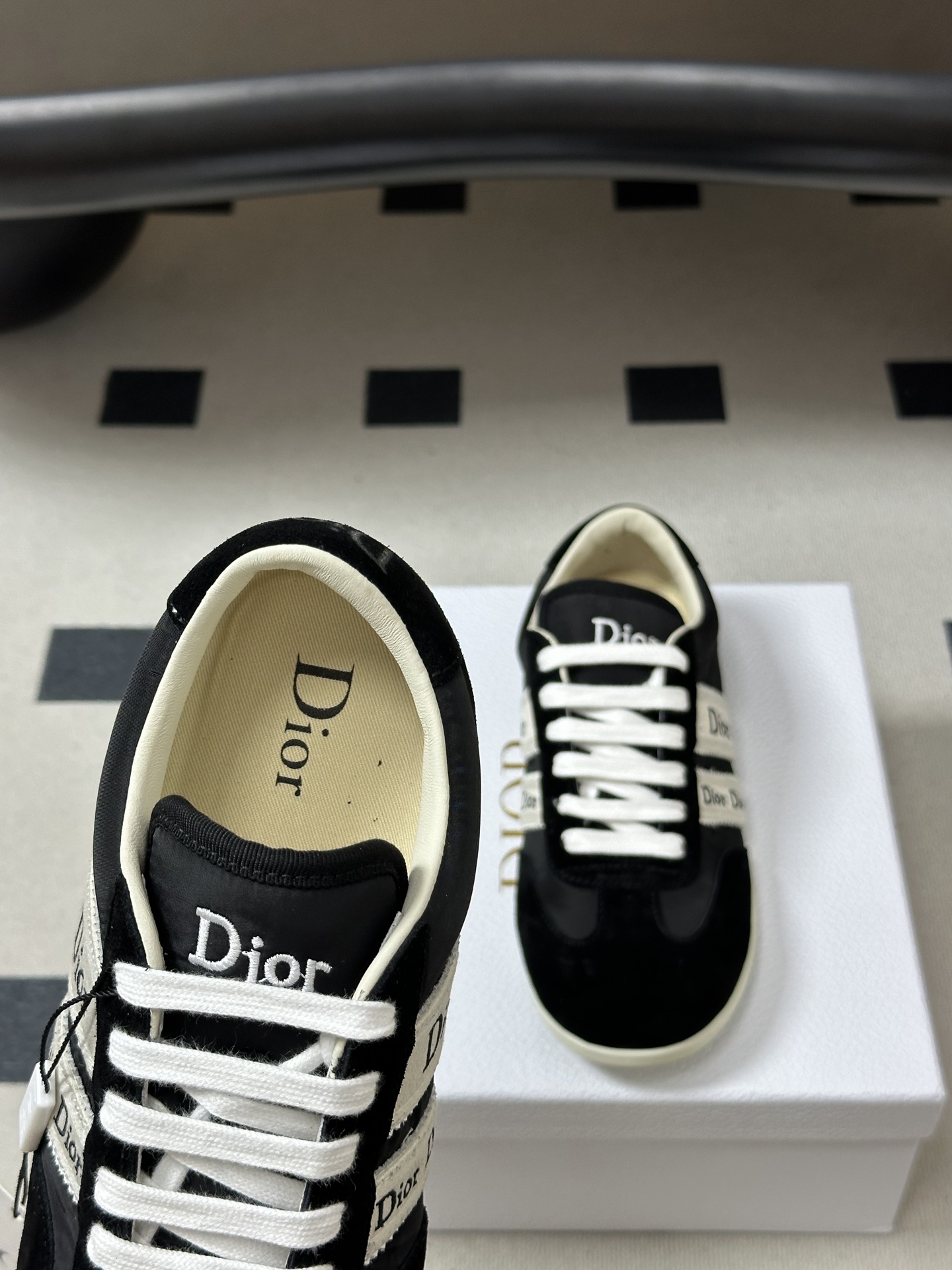 2026早春新款Dior 迪奥D🌾 Ribbon运动鞋经典CD字母织带德训鞋系带复古风麂皮绒面平底休闲鞋
