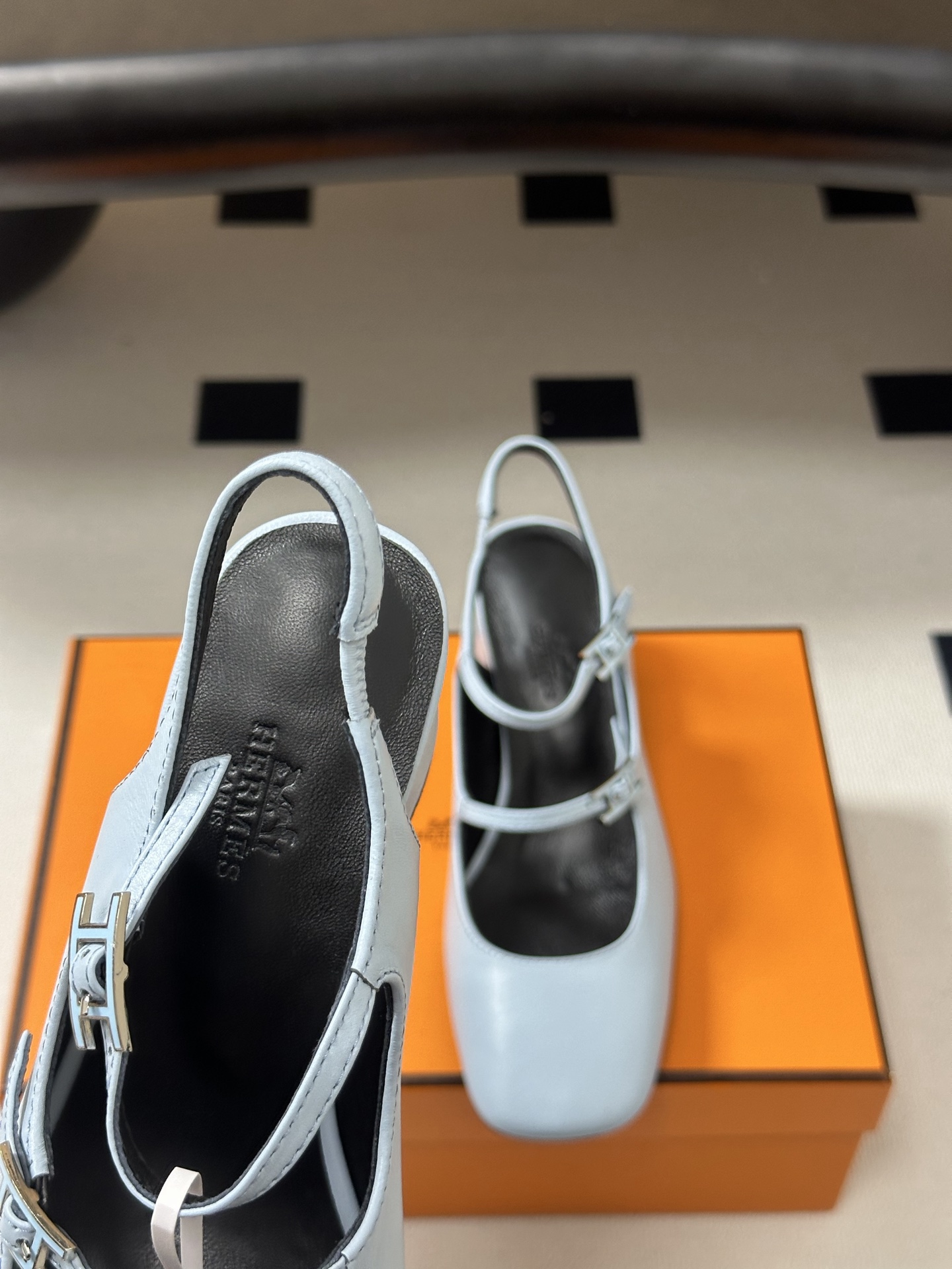 顶级品质Hermes 爱马仕🐎 H家25s早春新款 Jackie系列H扣玛丽珍鞋H字母钻扣二带后空凉鞋高