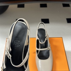 顶级品质Hermes 爱马仕🐎 H家25s早春新款 Jackie系列H扣玛丽珍鞋H字母钻扣二带后空凉鞋高 顶级品质Hermes 爱马仕🐎 H家25s早春新款 Jackie系列H扣玛丽珍鞋H字母钻扣二带后空凉鞋高