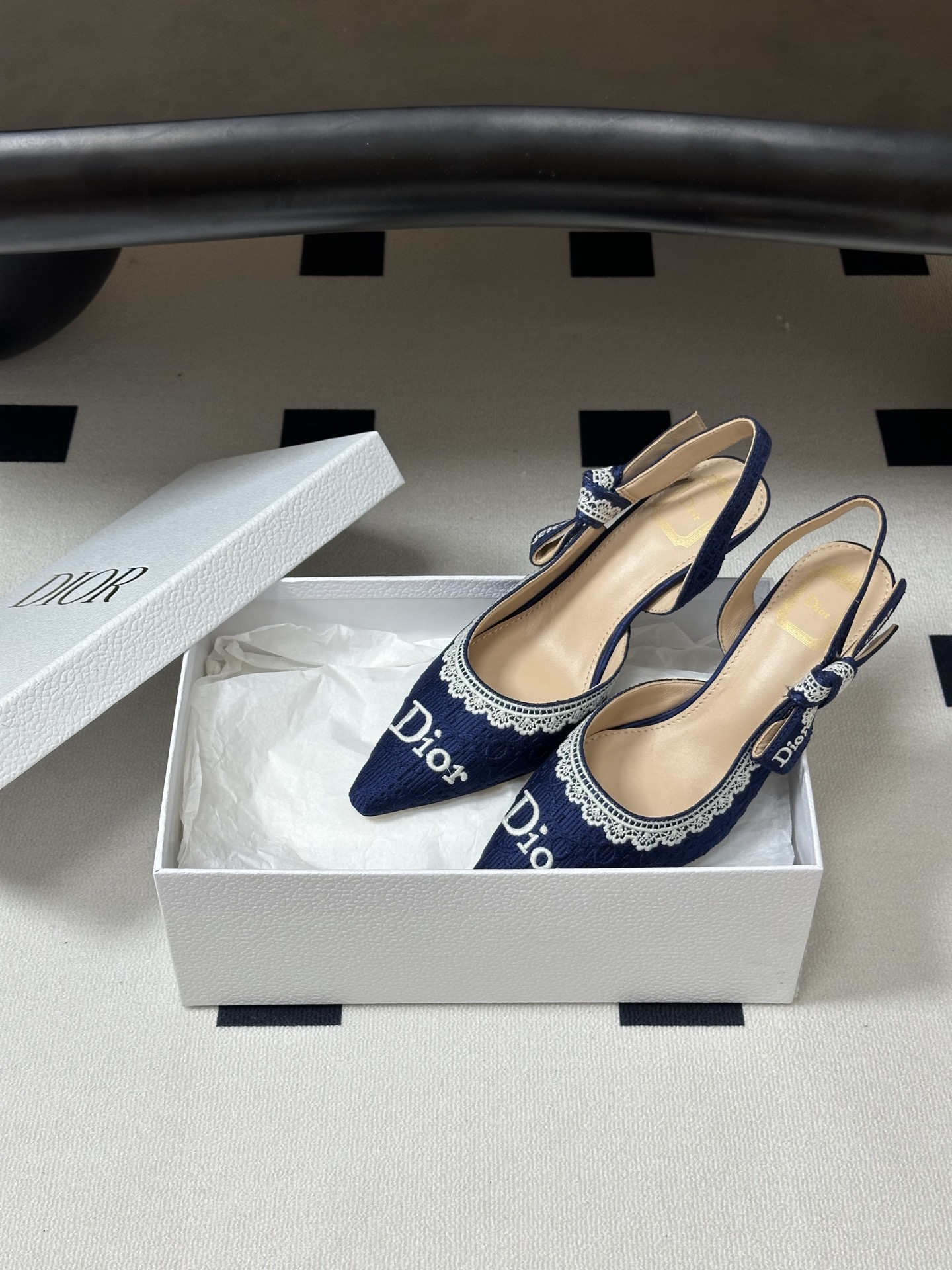 Dior 26ss春夏新款Dior 迪奥 J'Adior 饰带高跟凉鞋 CD字母刺绣织带蝴蝶结提花蕾丝花边高跟鞋小猫跟凉鞋