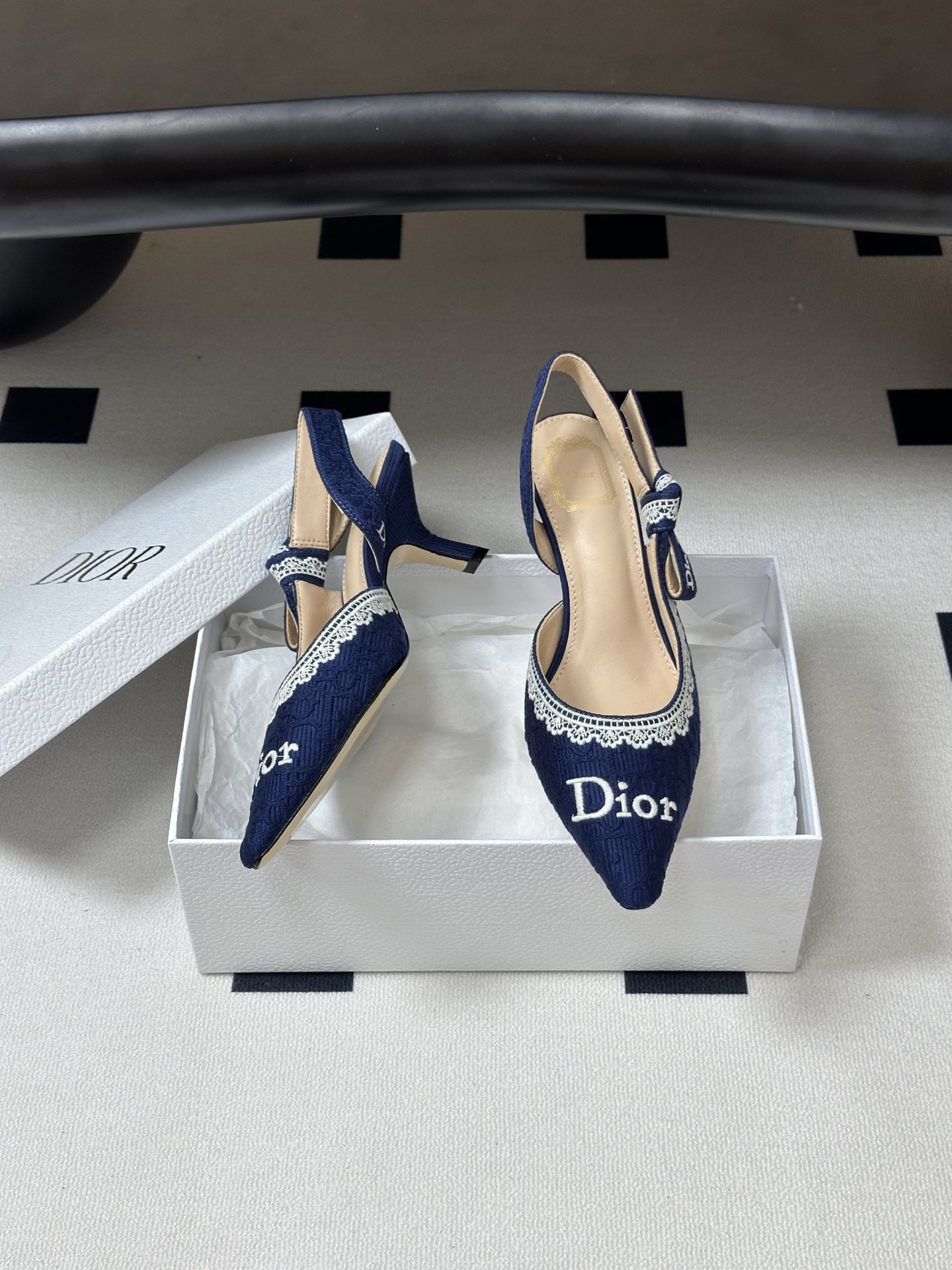 Dior 26ss春夏新款Dior 迪奥 J'Adior 饰带高跟凉鞋 CD字母刺绣织带蝴蝶结提花蕾丝花边高跟鞋小猫跟凉鞋