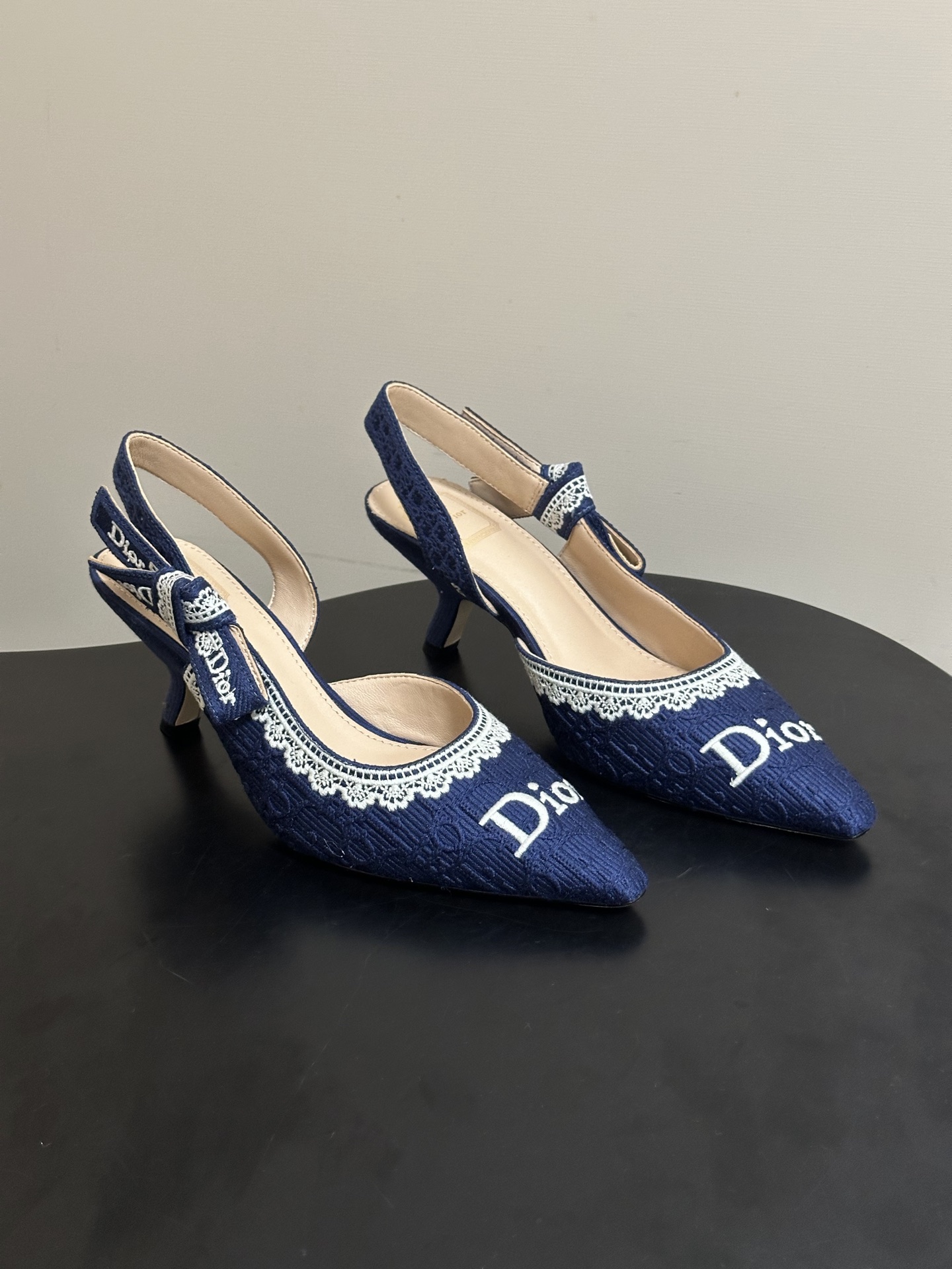 Dior 26ss春夏新款Dior 迪奥 J'Adior 饰带高跟凉鞋 CD字母刺绣织带蝴蝶结提花蕾丝花边高跟鞋小猫跟凉鞋