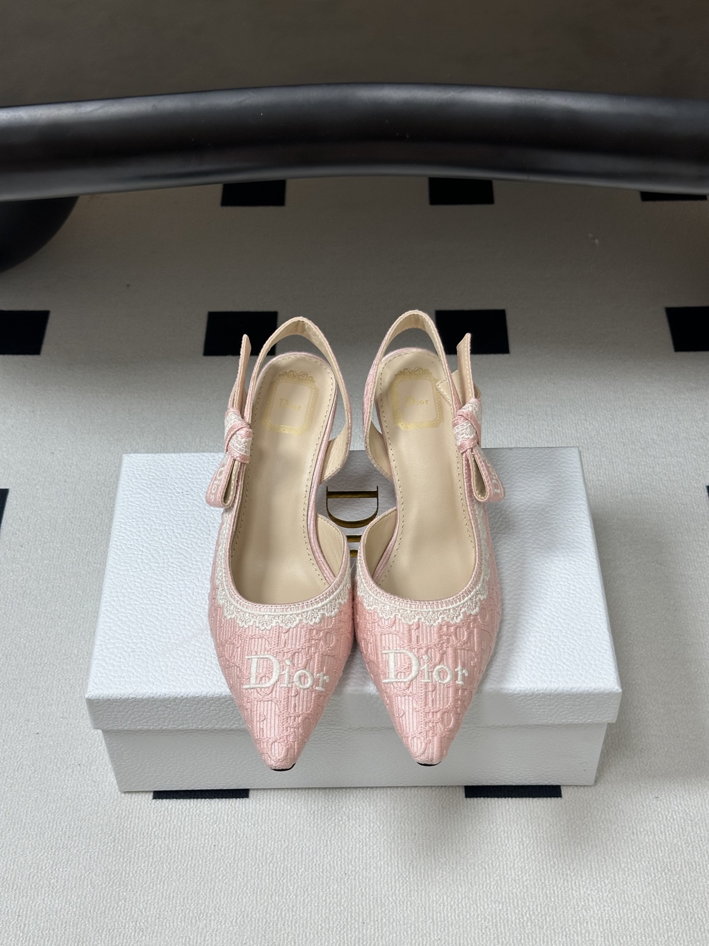 Dior 26ss春夏新款Dior 迪奥 J'Adior 饰带高跟凉鞋 CD字母刺绣织带蝴蝶结提花蕾丝花边高跟鞋小猫跟凉鞋