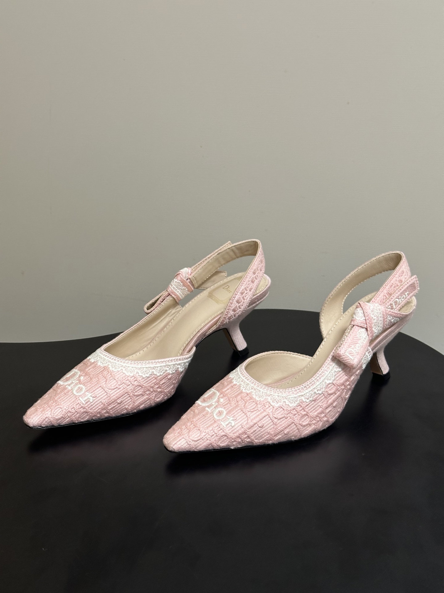 Dior 26ss春夏新款Dior 迪奥 J'Adior 饰带高跟凉鞋 CD字母刺绣织带蝴蝶结提花蕾丝花边高跟鞋小猫跟凉鞋