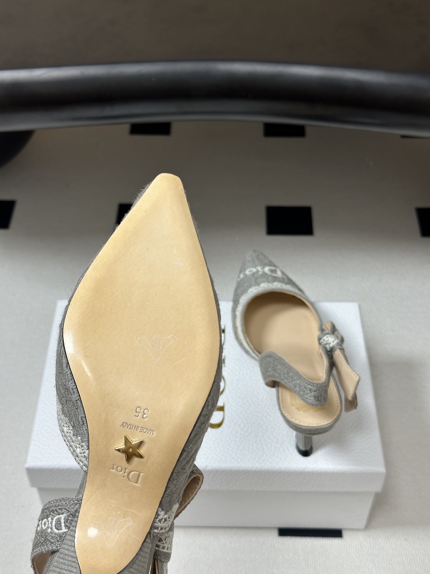 26ss春夏新款Dior 迪奥 J'Adior 饰带高跟凉鞋 CD字母刺绣织带蝴蝶结提花蕾丝花边高跟鞋小
