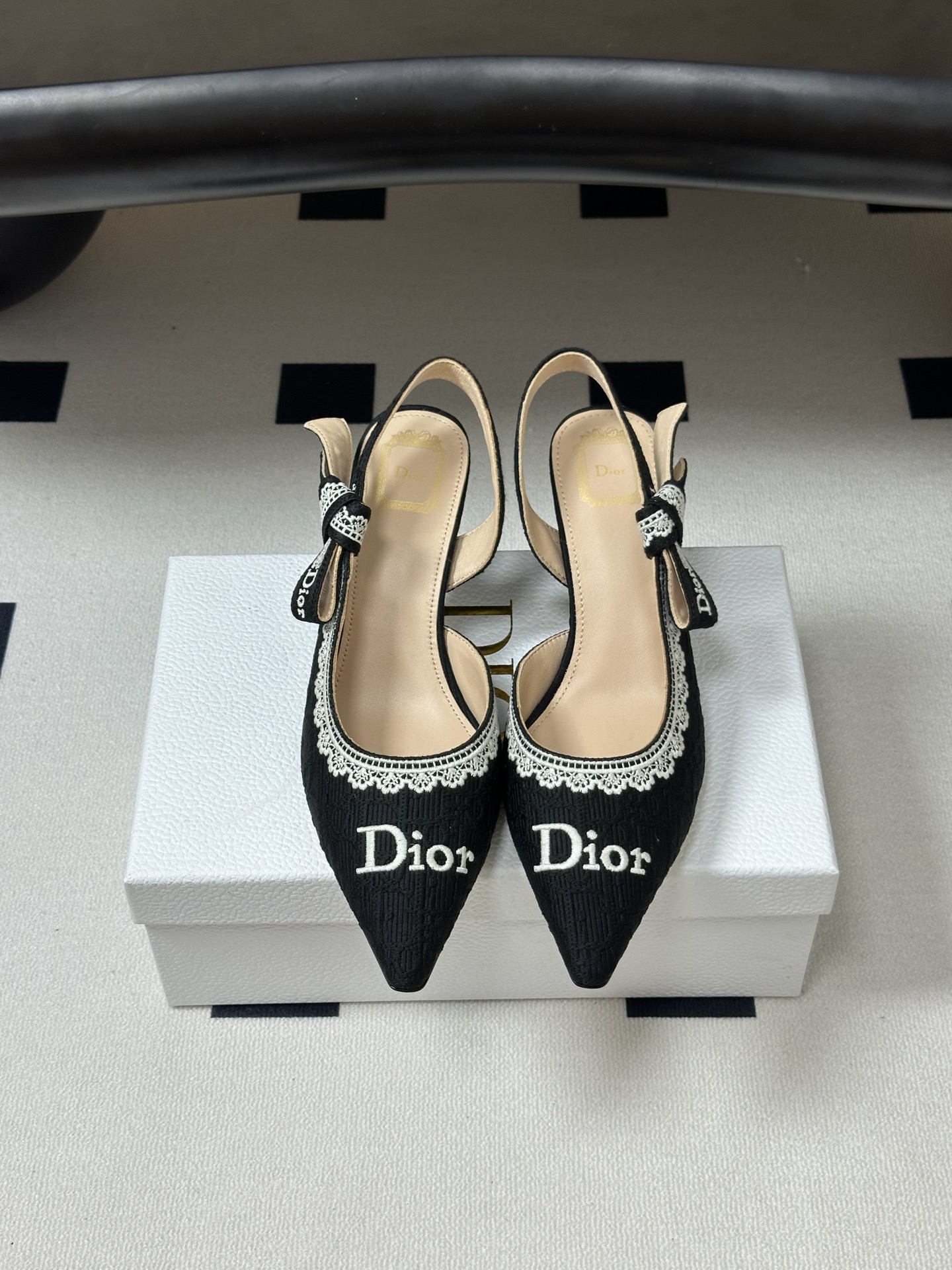 Dior 26ss春夏新款Dior 迪奥 J'Adior 饰带高跟凉鞋 CD字母刺绣织带蝴蝶结提花蕾丝花边高跟鞋小猫跟凉鞋