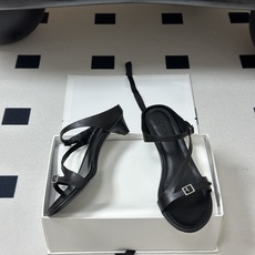 26ss春夏新款 COTEMP Bahati 手工搭扣牛皮小猫跟凉鞋一字带扣露趾鞋细带高跟鞋一字带凉鞋在 26ss春夏新款 COTEMP Bahati 手工搭扣牛皮小猫跟凉鞋一字带扣露趾鞋细带高跟鞋一字带凉鞋在