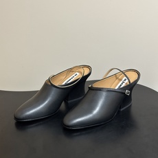 JIL SANDER 吉尔桑达 26Fw春夏新款复古风粗跟细带搭扣穆勒鞋/深口单鞋高跟鞋极简深口单鞋|清 JIL SANDER 吉尔桑达 26Fw春夏新款复古风粗跟细带搭扣穆勒鞋/深口单鞋高跟鞋极简深口单鞋|清