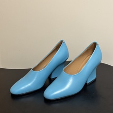 JIL SANDER 吉尔桑达 26Fw春夏新款复古风粗跟细带搭扣穆勒鞋/深口单鞋高跟鞋极简深口单鞋|清 JIL SANDER 吉尔桑达 26Fw春夏新款复古风粗跟细带搭扣穆勒鞋/深口单鞋高跟鞋极简深口单鞋|清