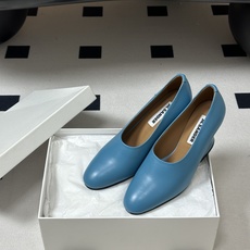 JIL SANDER 吉尔桑达 26Fw春夏新款复古风粗跟细带搭扣穆勒鞋/深口单鞋高跟鞋极简深口单鞋|清 JIL SANDER 吉尔桑达 26Fw春夏新款复古风粗跟细带搭扣穆勒鞋/深口单鞋高跟鞋极简深口单鞋|清