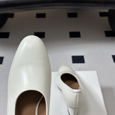 JIL SANDER 吉尔桑达 26Fw春夏新款复古风粗跟细带搭扣穆勒鞋/深口单鞋高跟鞋极简深口单鞋|清 JIL SANDER 吉尔桑达 26Fw春夏新款复古风粗跟细带搭扣穆勒鞋/深口单鞋高跟鞋极简深口单鞋|清
