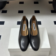 JIL SANDER 吉尔桑达 26Fw春夏新款复古风粗跟细带搭扣穆勒鞋/深口单鞋高跟鞋极简深口单鞋|清 JIL SANDER 吉尔桑达 26Fw春夏新款复古风粗跟细带搭扣穆勒鞋/深口单鞋高跟鞋极简深口单鞋|清