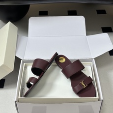 顶级品质(配高档飞机盒✈️)Saint Laurent 圣罗兰fw26 new arrival~ YSL 顶级品质(配高档飞机盒✈️)Saint Laurent 圣罗兰fw26 new arrival~ YSL