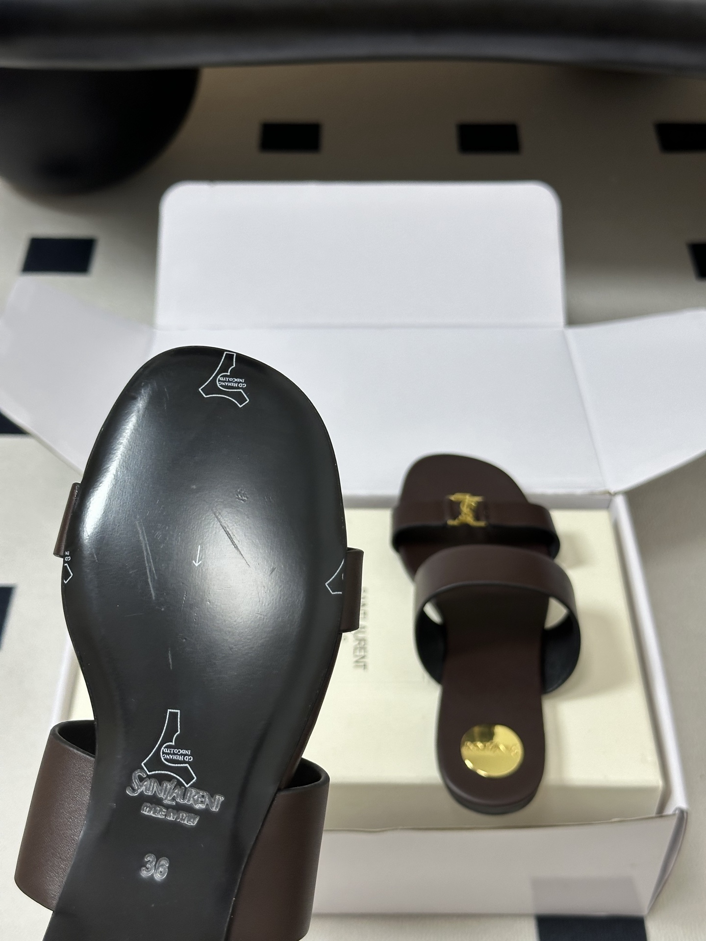顶级品质(配高档飞机盒✈️)Saint Laurent 圣罗兰fw26 new arrival~ YSL 顶级品质(配高档飞机盒✈️)Saint Laurent 圣罗兰fw26 new arrival~ YSL
