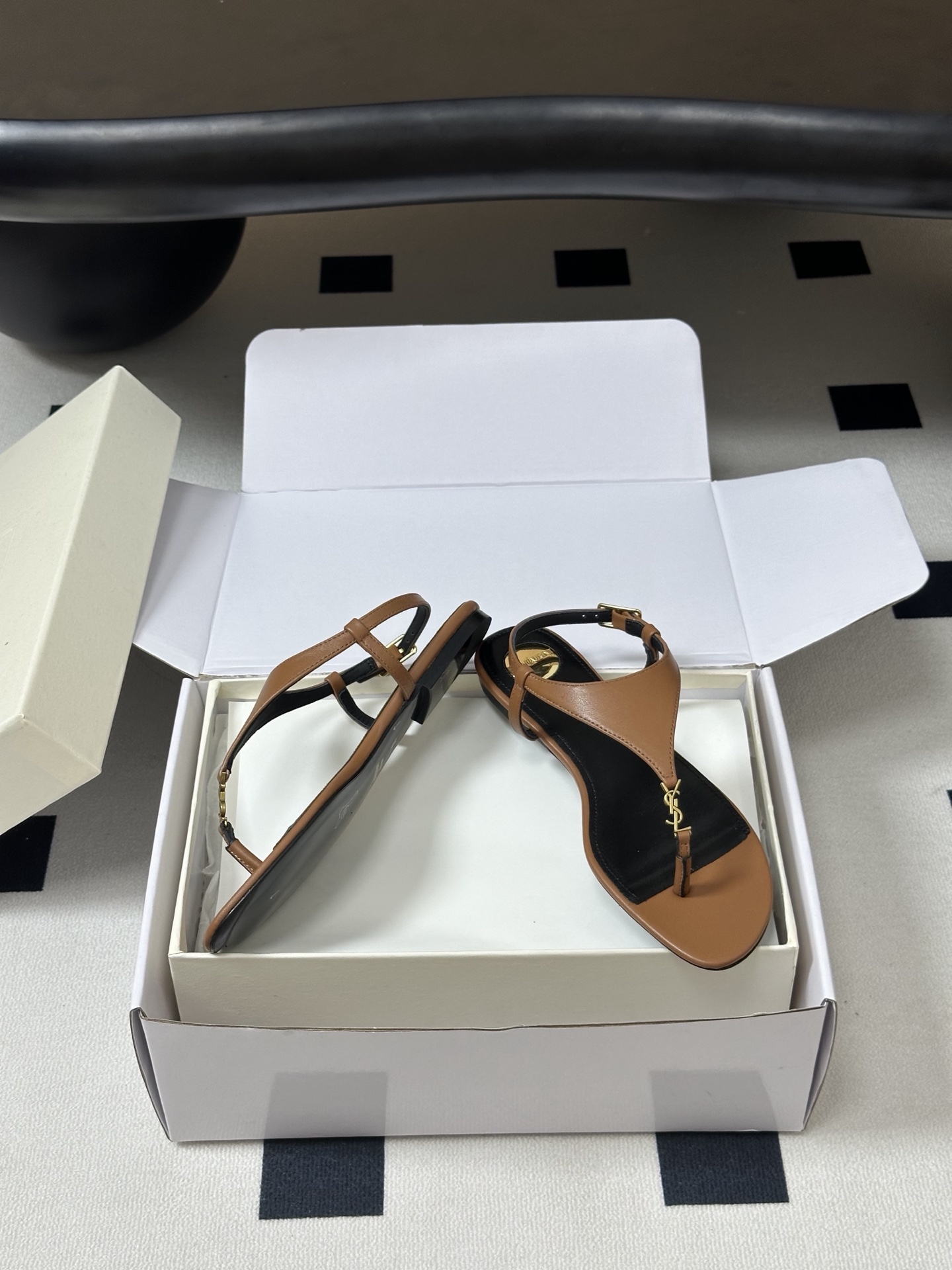 顶级品质（配高档飞机盒✈️）Saint Laurent 圣罗兰fw26 new arrival～ YSL