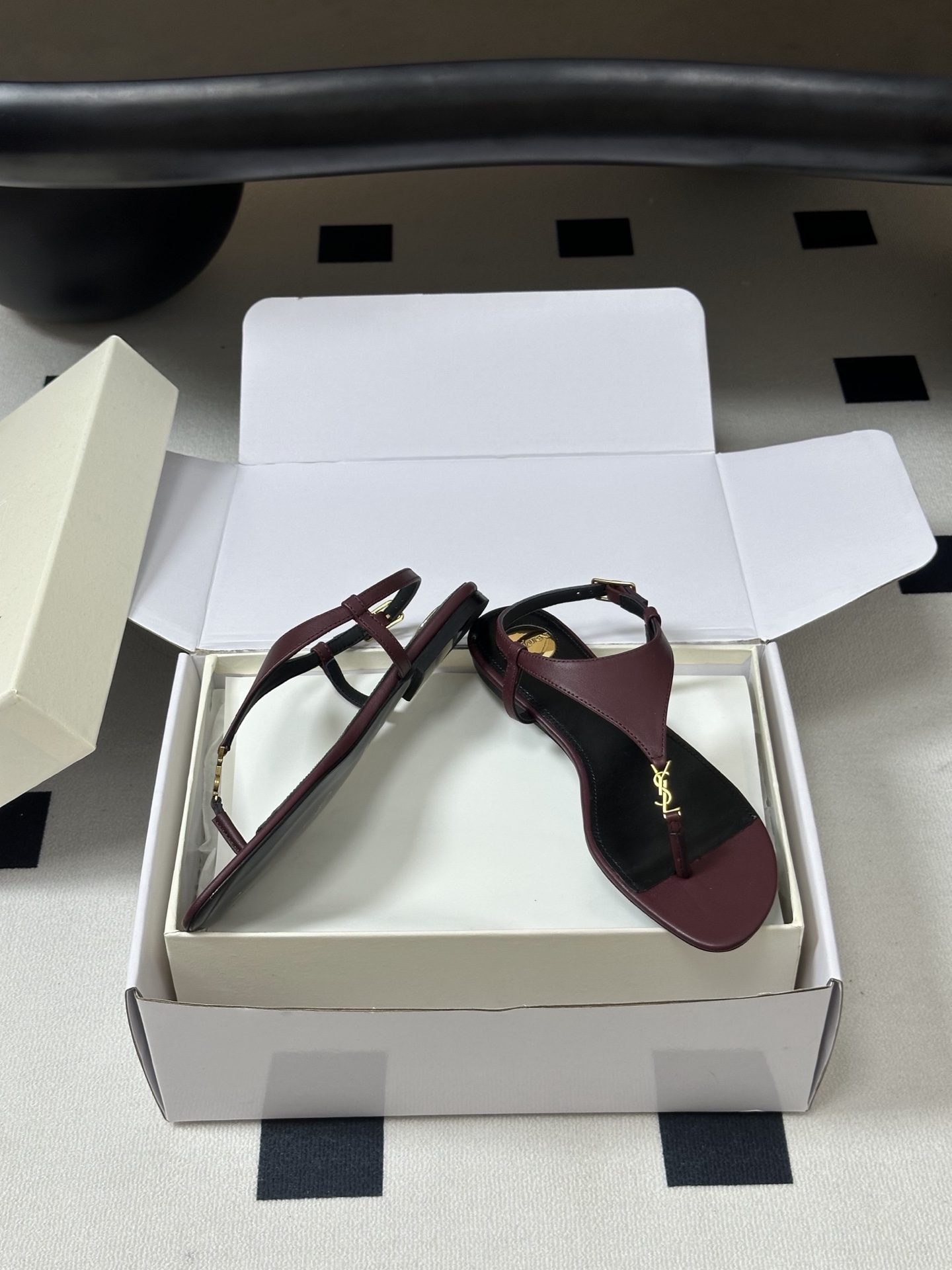 顶级品质(配高档飞机盒✈️)Saint Laurent 圣罗兰fw26 new arrival~ YSL 顶级品质(配高档飞机盒✈️)Saint Laurent 圣罗兰fw26 new arrival~ YSL