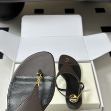 顶级品质(配高档飞机盒✈️)Saint Laurent 圣罗兰fw26 new arrival~ YSL 顶级品质(配高档飞机盒✈️)Saint Laurent 圣罗兰fw26 new arrival~ YSL