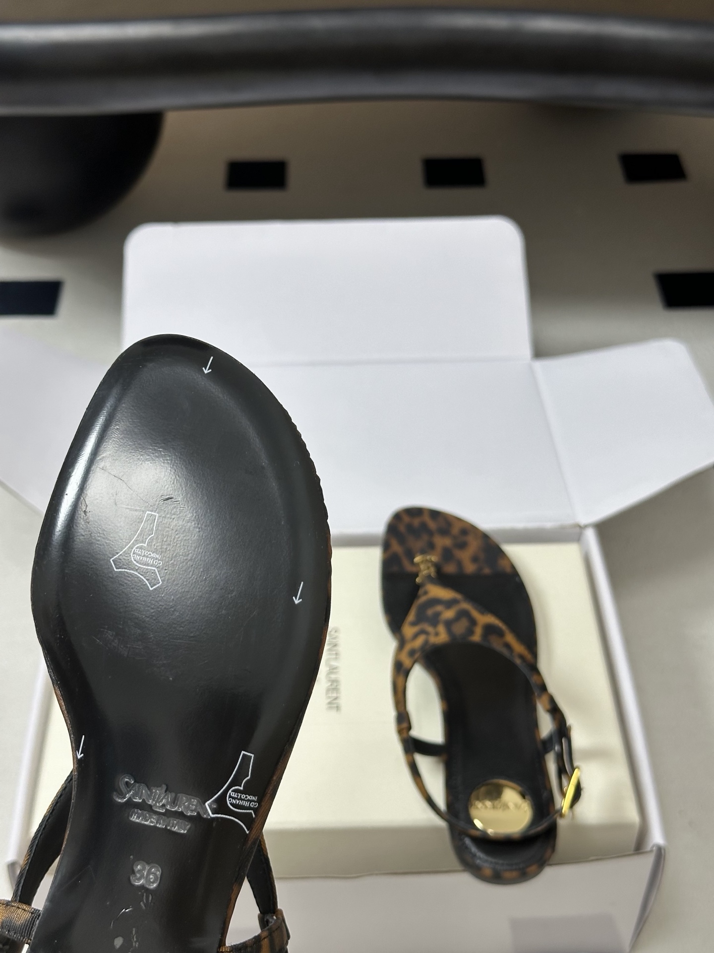 顶级品质（配高档飞机盒✈️）Saint Laurent 圣罗兰fw26 new arrival～ YSL