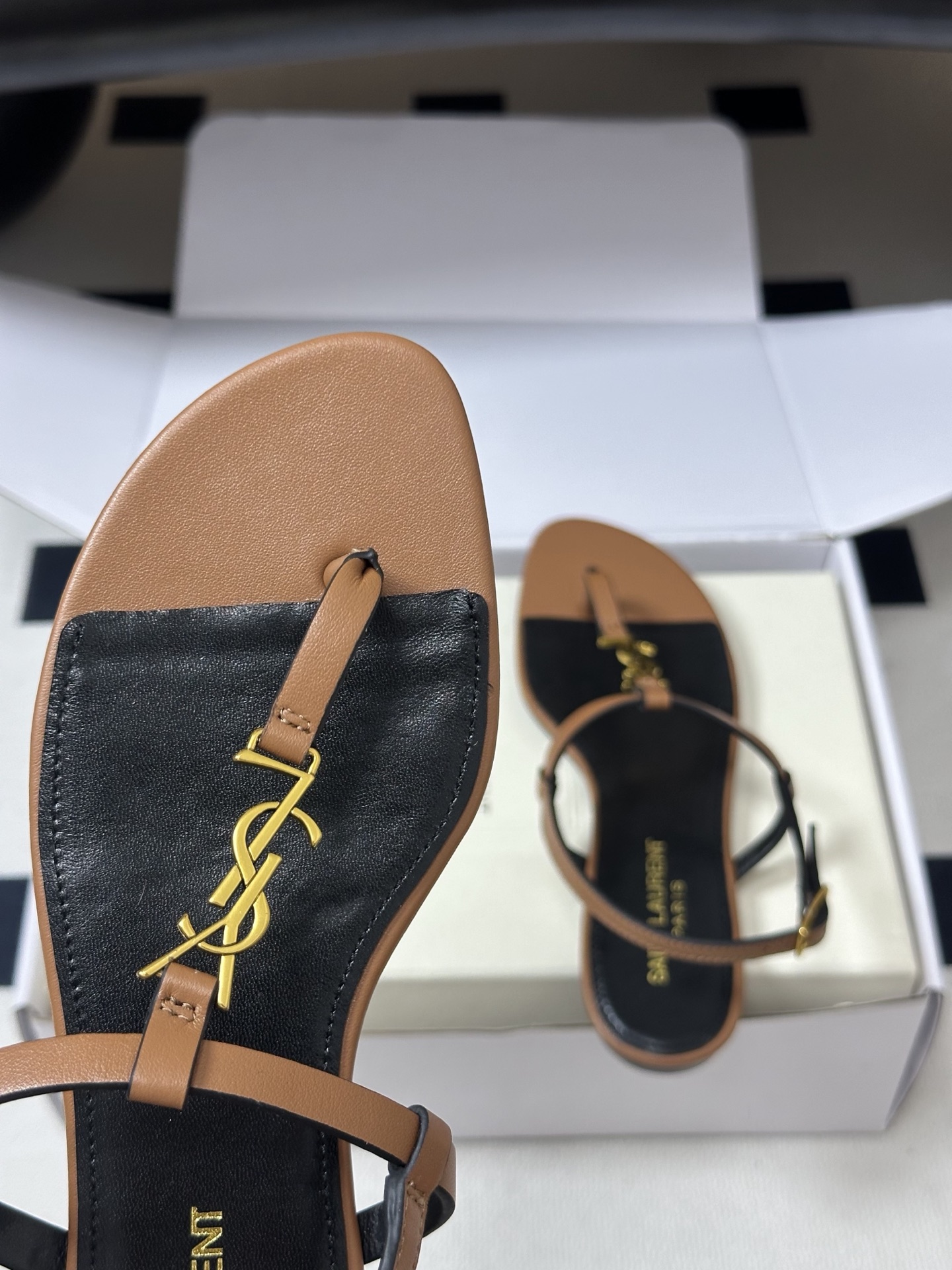 顶级品质(配高档飞机盒✈️)Saint Laurent 圣罗兰fw26 new arrival~ YSL 顶级品质(配高档飞机盒✈️)Saint Laurent 圣罗兰fw26 new arrival~ YSL
