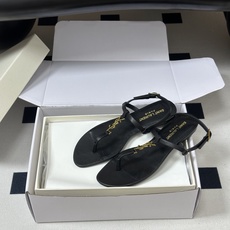 顶级品质(配高档飞机盒✈️)Saint Laurent 圣罗兰fw26 new arrival~ YSL 顶级品质(配高档飞机盒✈️)Saint Laurent 圣罗兰fw26 new arrival~ YSL