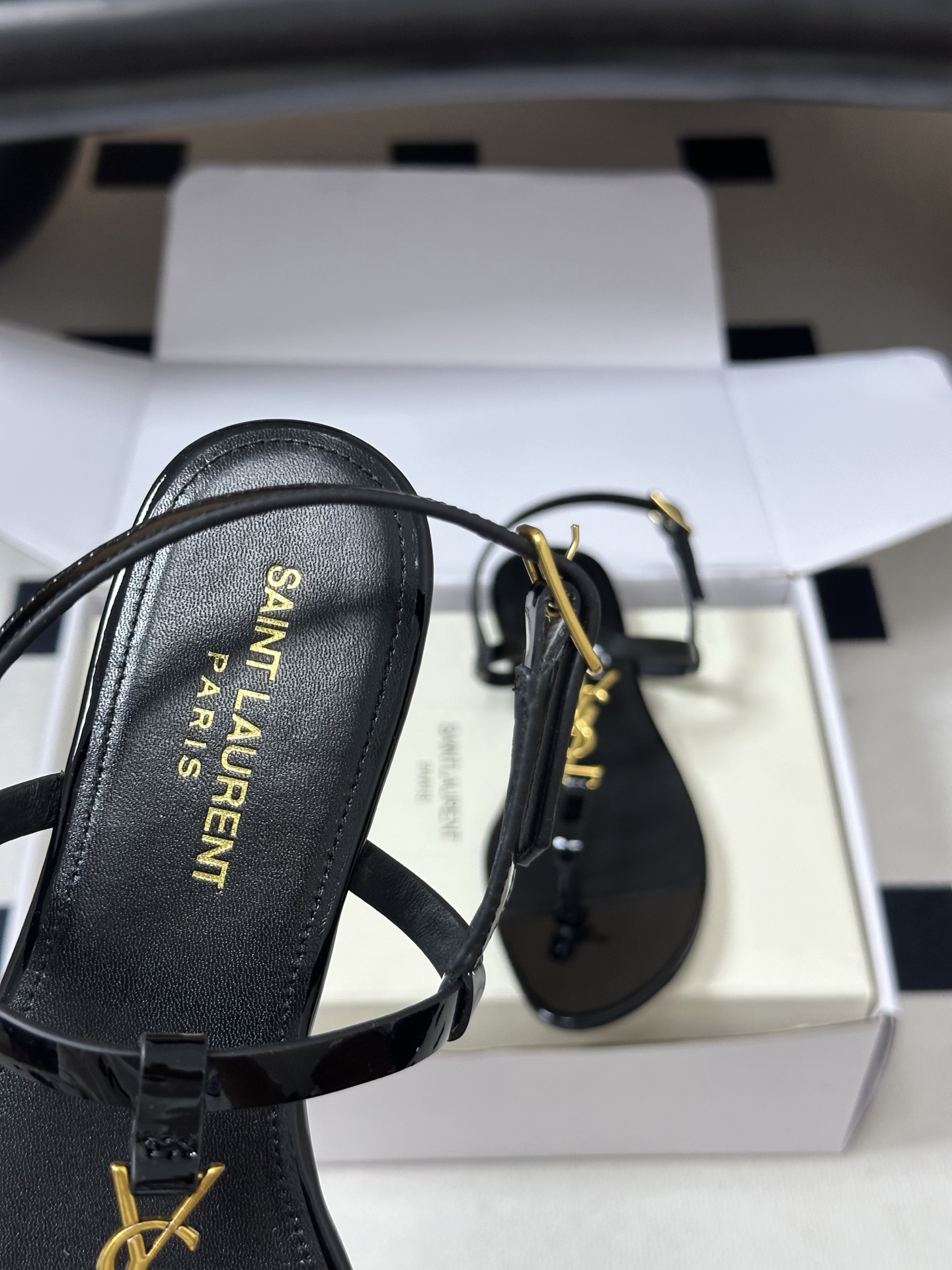 顶级品质(配高档飞机盒✈️)Saint Laurent 圣罗兰fw26 new arrival~ YSL 顶级品质(配高档飞机盒✈️)Saint Laurent 圣罗兰fw26 new arrival~ YSL
