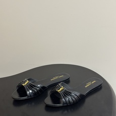 顶级品质(配高档飞机盒✈️)Saint Laurent 圣罗兰fw26 new arrival~ YSL 顶级品质(配高档飞机盒✈️)Saint Laurent 圣罗兰fw26 new arrival~ YSL