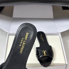 顶级品质(配高档飞机盒✈️)Saint Laurent 圣罗兰fw26 new arrival~ YSL 顶级品质(配高档飞机盒✈️)Saint Laurent 圣罗兰fw26 new arrival~ YSL
