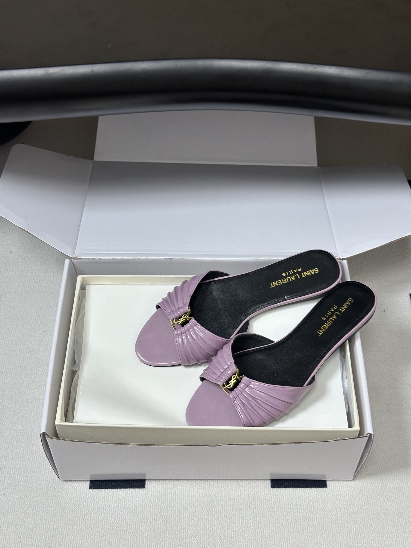 顶级品质(配高档飞机盒✈️)Saint Laurent 圣罗兰fw26 new arrival~ YSL 顶级品质(配高档飞机盒✈️)Saint Laurent 圣罗兰fw26 new arrival~ YSL