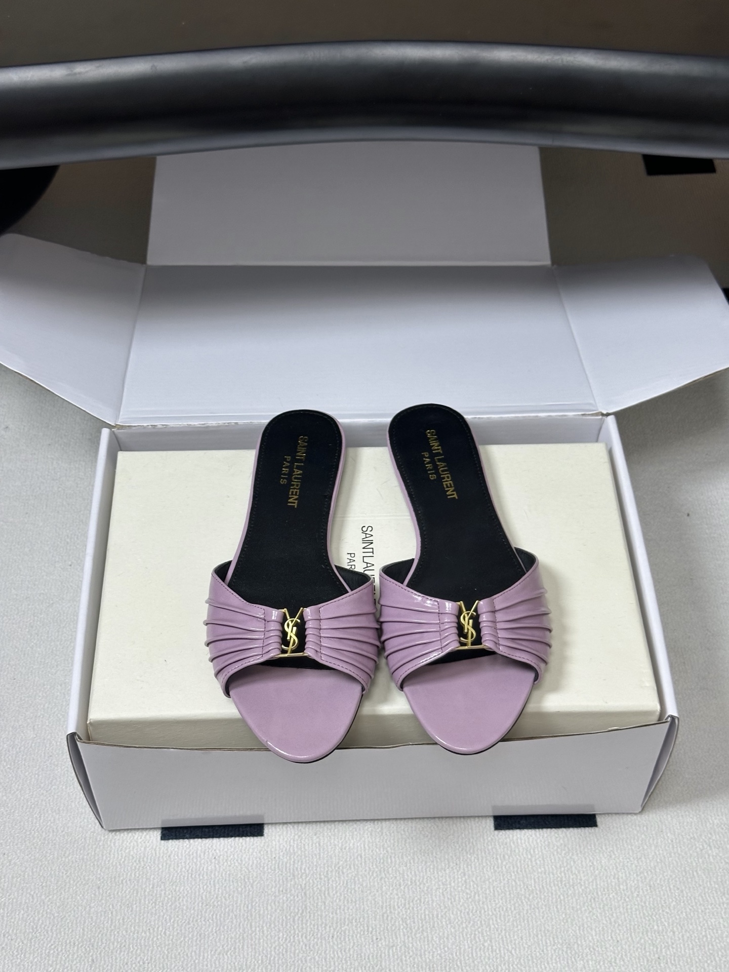 顶级品质(配高档飞机盒✈️)Saint Laurent 圣罗兰fw26 new arrival~ YSL 顶级品质(配高档飞机盒✈️)Saint Laurent 圣罗兰fw26 new arrival~ YSL